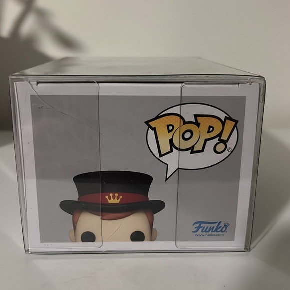 SDCC 2024 Limited Edition Mayor Freddy Funko pop! - Picture 3 of 6